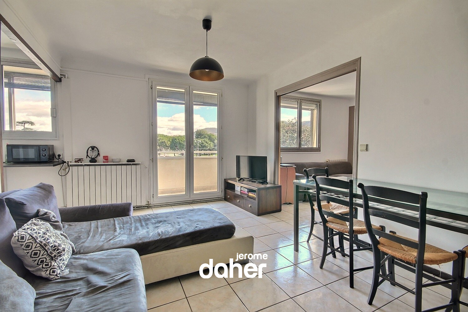 Vente Appartement 55m² 3 Pièces à Marseille (13000) - J Daher Immobilier